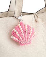 Load image into Gallery viewer, Beaded Shell Bag Charm