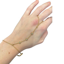Load image into Gallery viewer, xe Hand Chain Gold
