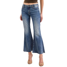 Load image into Gallery viewer, Hidden Low Rise Crop Happi Flare Jean
