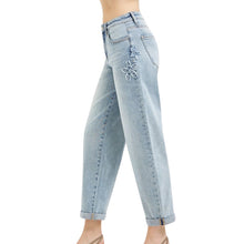 Load image into Gallery viewer, Risen Slouchy Crop Barrel Flower Jeans
