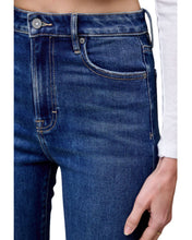 Load image into Gallery viewer, Happi Dark wash Cropped Flare
