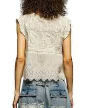 Load image into Gallery viewer, Round Neck Sleeveless Zigzag Border Detail Crochet Top
