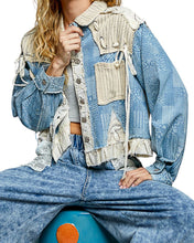 Load image into Gallery viewer, Cropped Denim Twill Lace-Up Jacket
