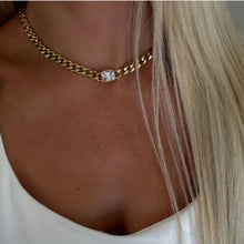 Load image into Gallery viewer, CHAIN WITH DIAMOND PENDANT NECKLACE
