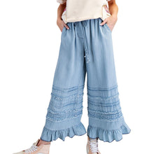 Load image into Gallery viewer, Fray Bottom Ruffle Bottom Denim Pants
