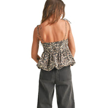 Load image into Gallery viewer, Miou Muse Leopard Balloon Bottom Top
