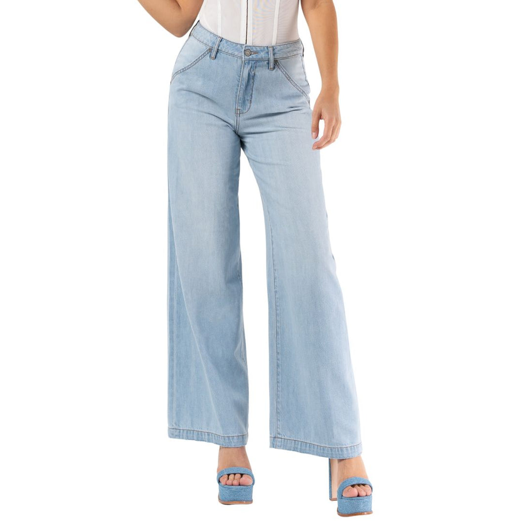 Light Wash Super Soft 31in Inseam Trouser Wideleg