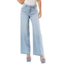 Load image into Gallery viewer, Light Wash Super Soft 31in Inseam Trouser Wideleg
