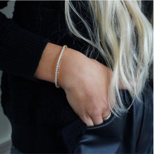 Load image into Gallery viewer, Chansutt Pearl Stretchy Tennis Bracelet
