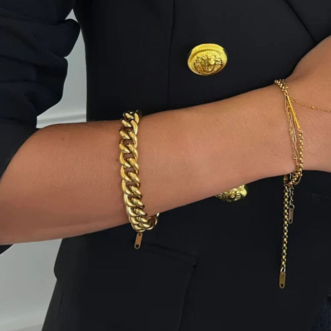 Chansutt Pearl Chunky Chain Bracelet