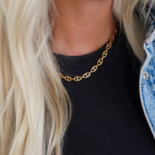 Load image into Gallery viewer, Chansutt Pearls Mia Necklace
